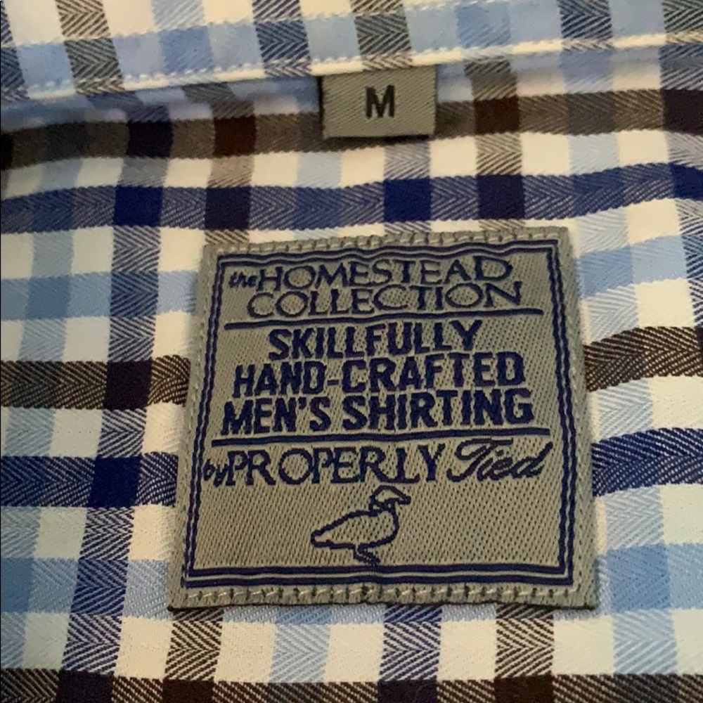 Medium Properly Tied Button Down. - image 3